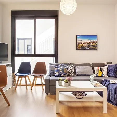 -malagasunapts-romantic Private Terrace&shared Pool מאלגה
