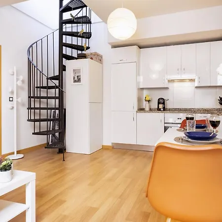 -malagasunapts-romantic Private Terrace&shared Pool מאלגה