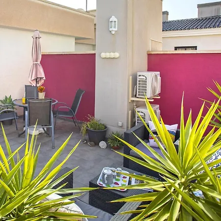 -malagasunapts-romantic Private Terrace&shared Pool מאלגה