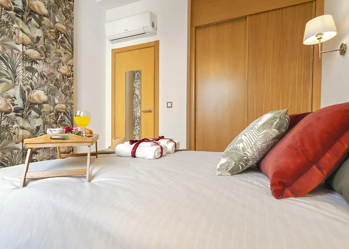 -malagasunapts-romantic Private Terrace&shared Pool